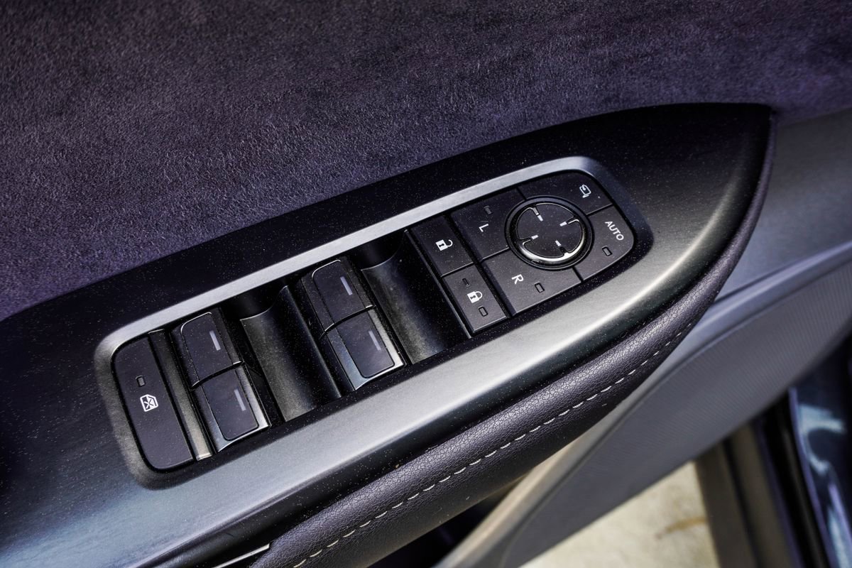 Used 2023 Lexus RZ 450e Premium w/ Accessory Package (2T) image 33