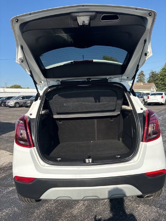 Used 2021 Buick Encore Preferred image 19