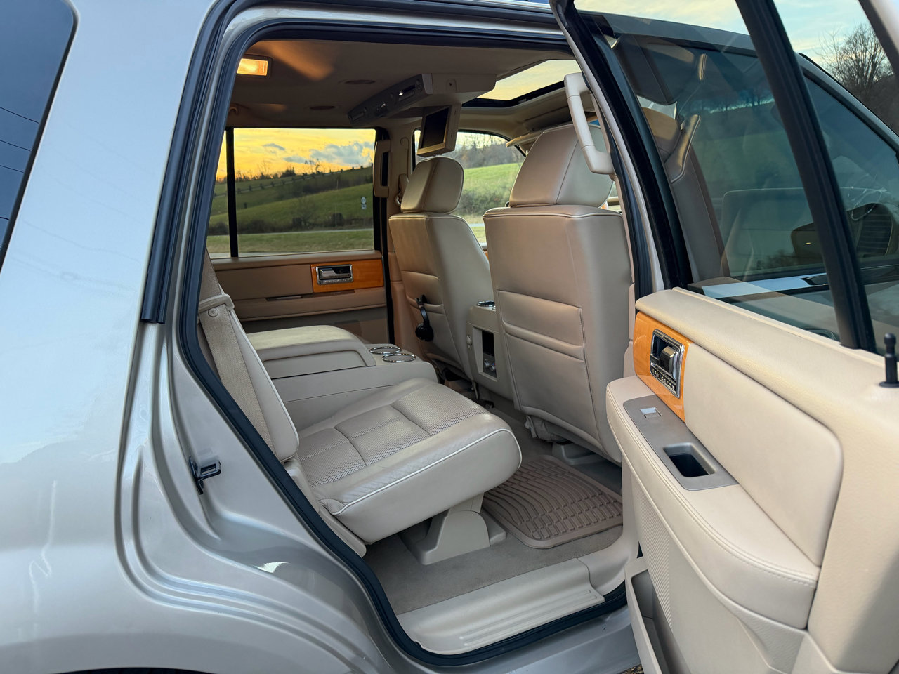 Used 2008 Lincoln Navigator 4WD image 20