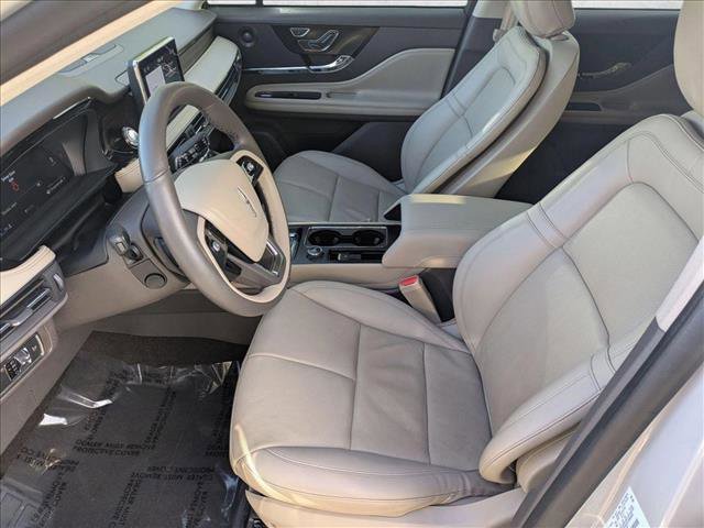 Used 2022 Lincoln Corsair Reserve w/ Luxury Package image 16