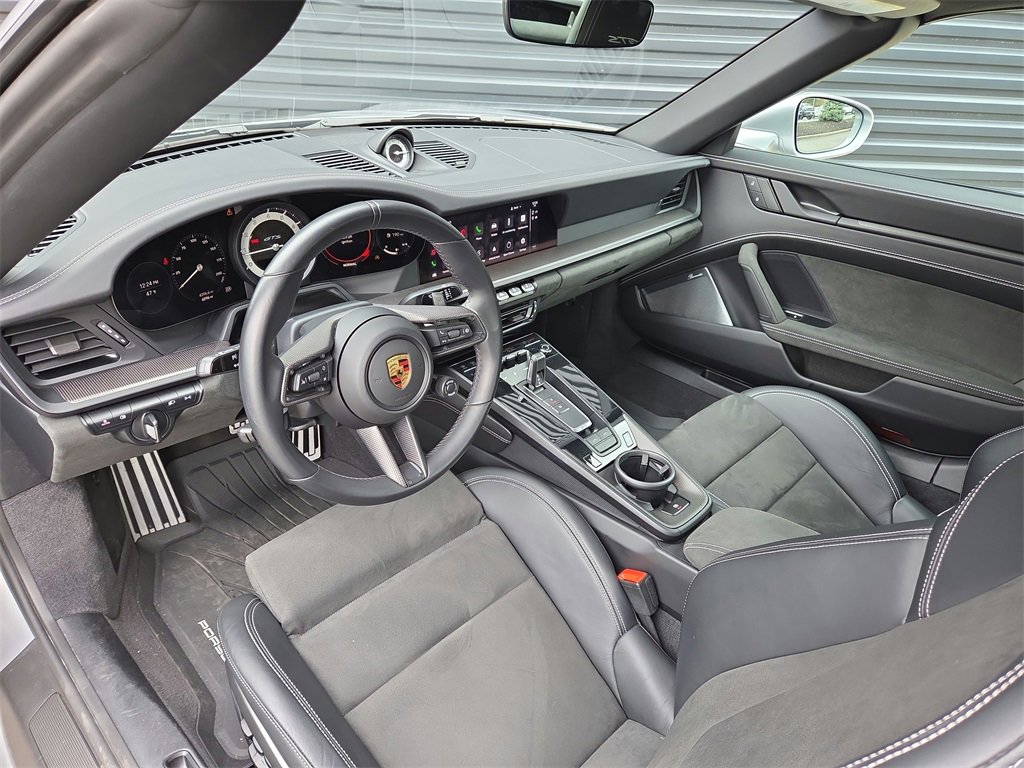 Certified 2024 Porsche 911 Targa 4 GTS image 4