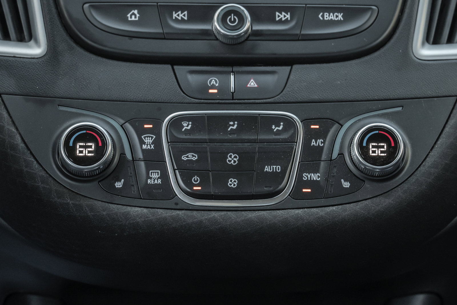 Used 2022 Chevrolet Malibu LT image 31