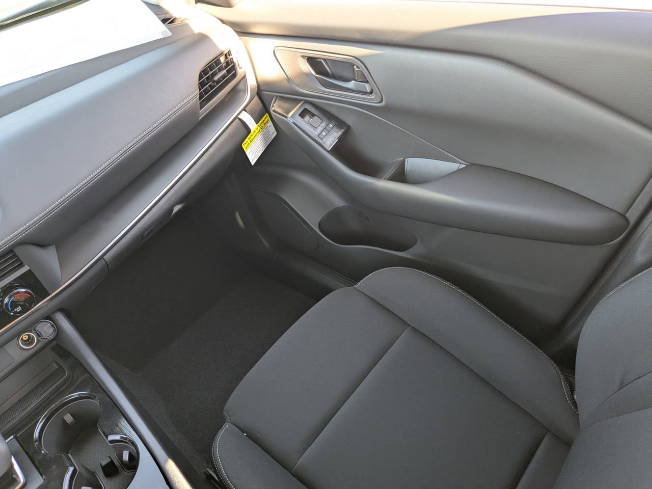 New 2026 Nissan Rogue S image 22