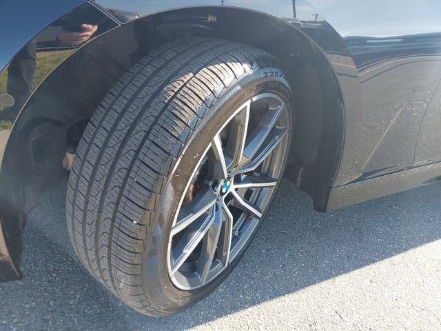 Used 2021 BMW 330i Sedan w/ Premium Package image 30