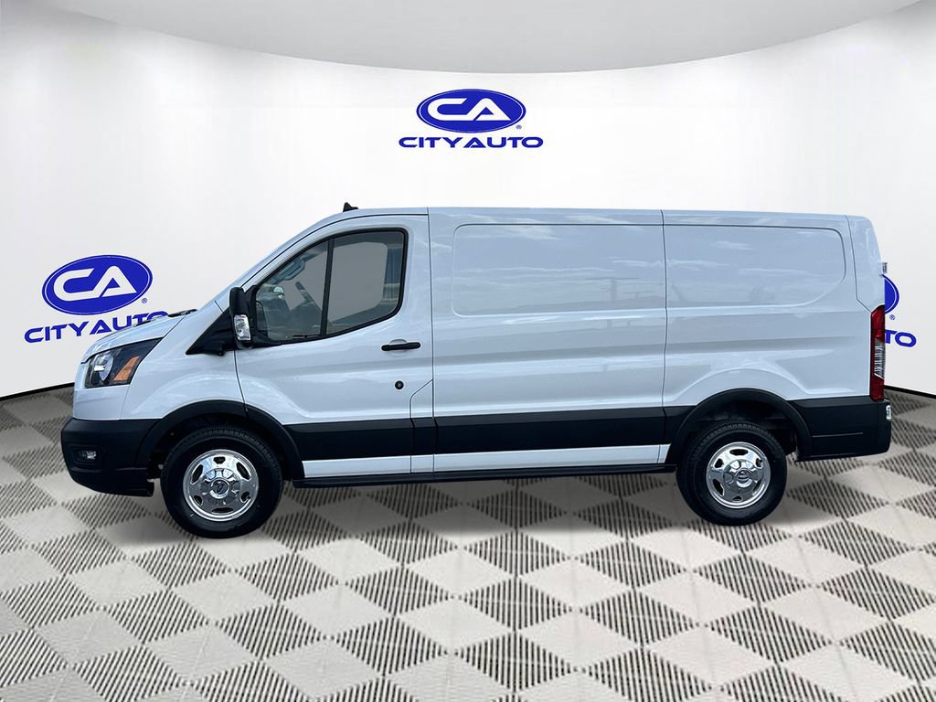 Used 2022 Ford Transit 250 Low Roof AWD image 8