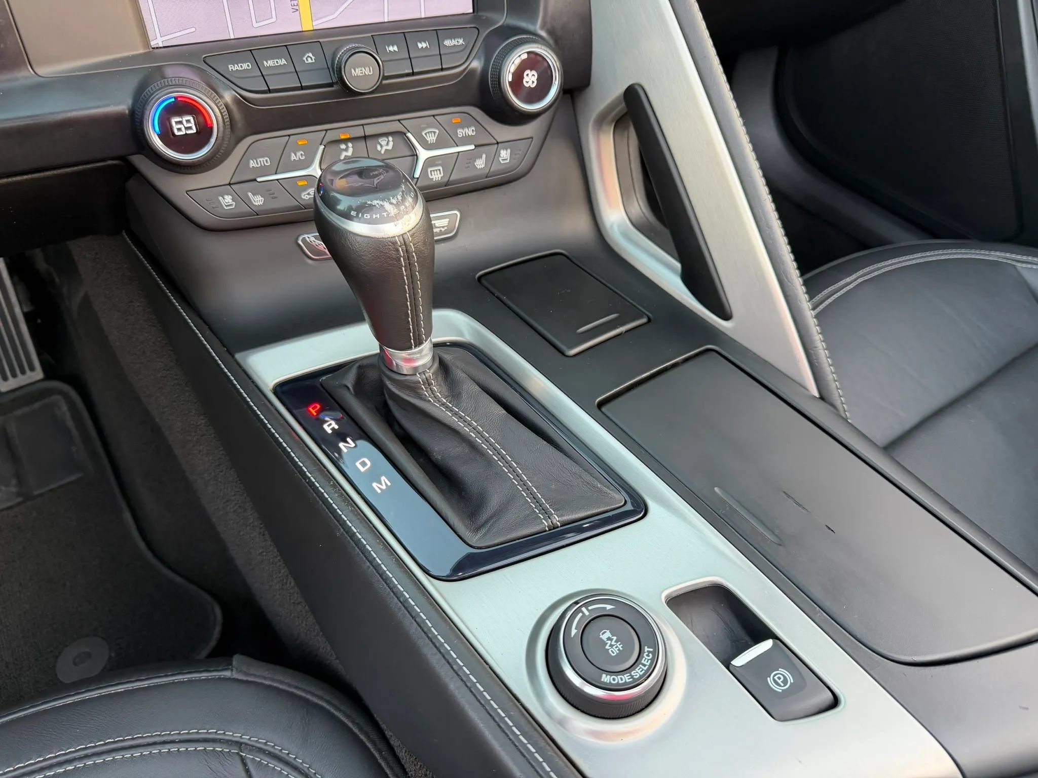 Used 2015 Chevrolet Corvette Stingray Convertible w/ 3LT Preferred Equipment Group RWD image 36