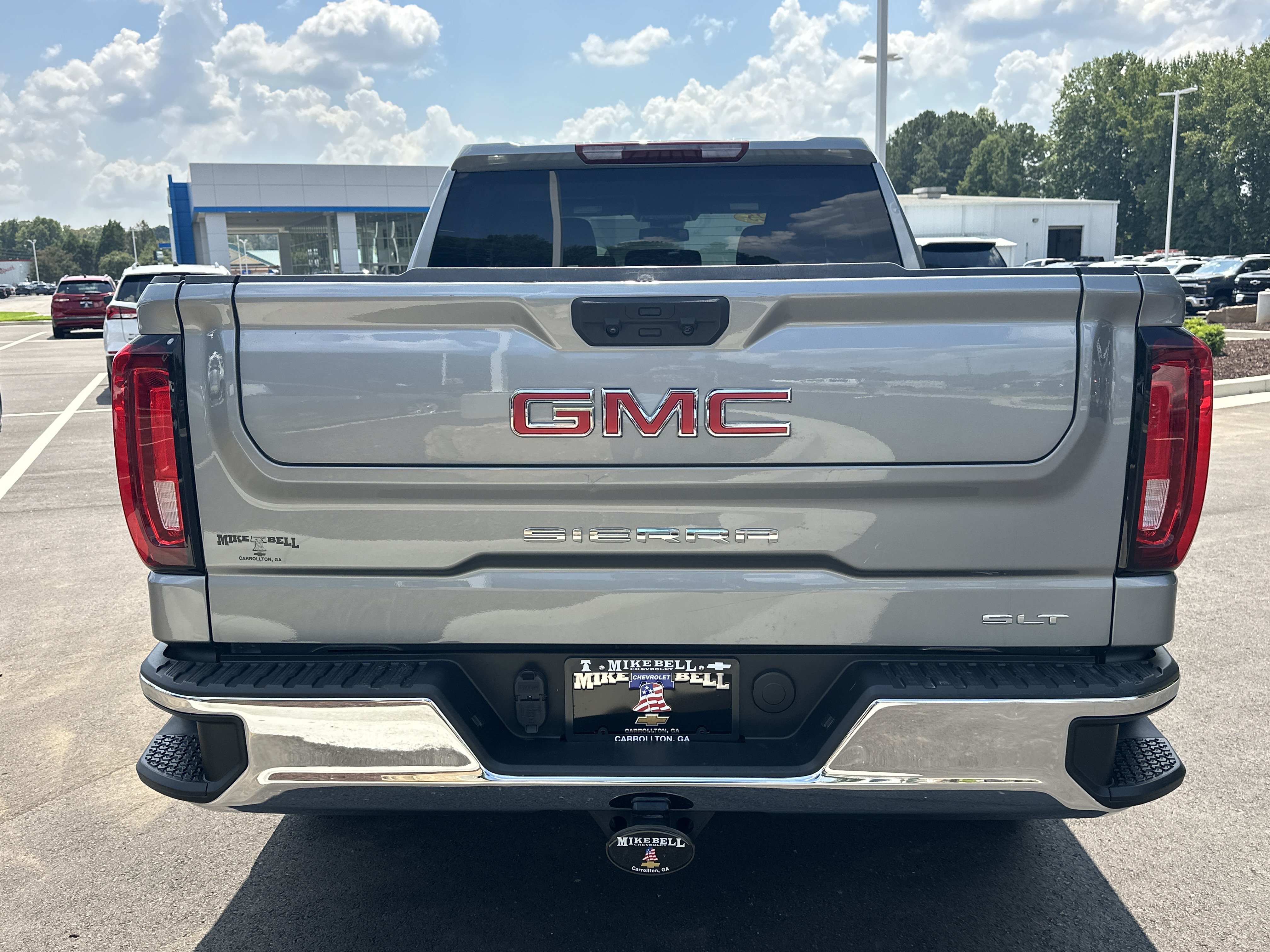 Used 2025 GMC Sierra 1500 SLT AWD/4WD image 7