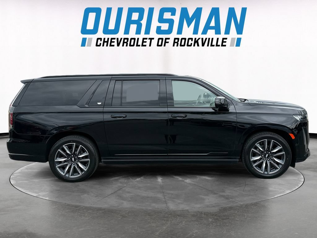 Used 2022 Cadillac Escalade ESV Sport Platinum AWD/4WD image 7