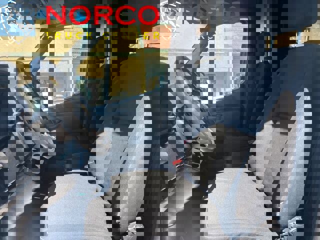 Used 2019 Mercedes-Benz Sprinter 144 image 15