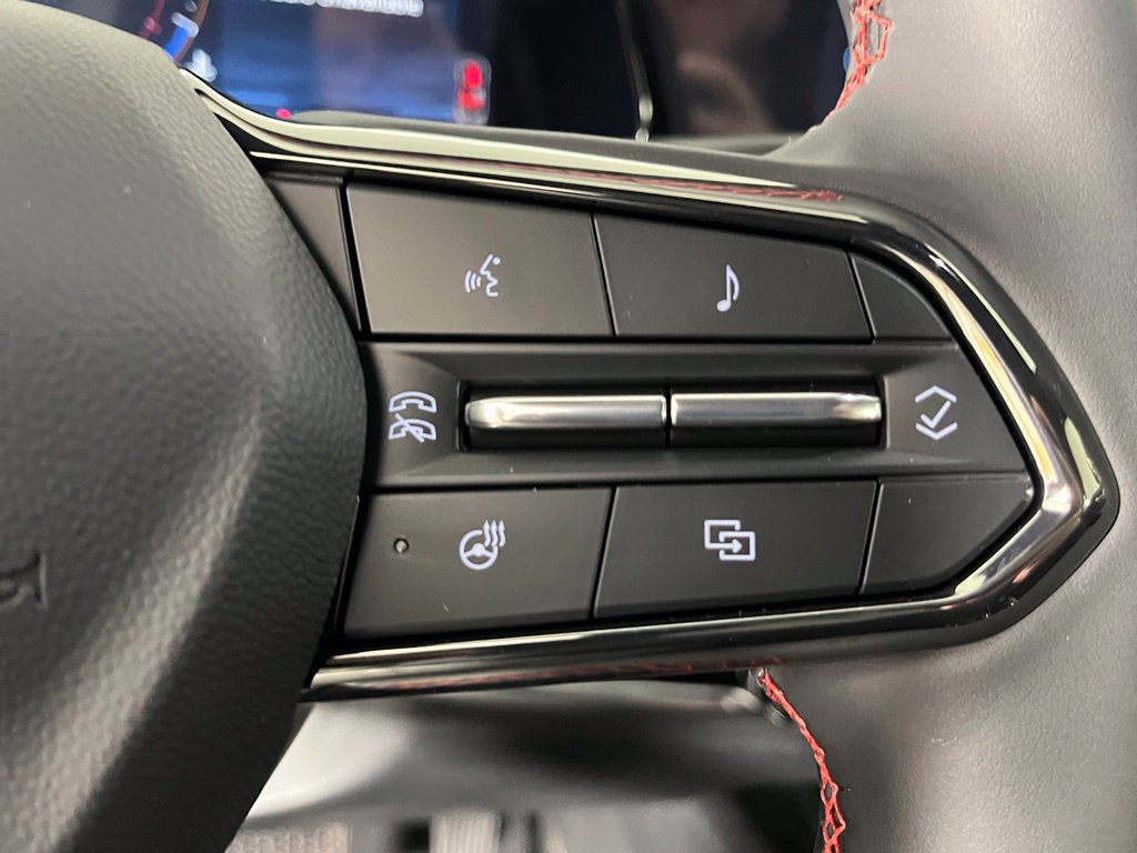 New 2027 Chevrolet Equinox RS w/ Convenience Package III FWD image 15