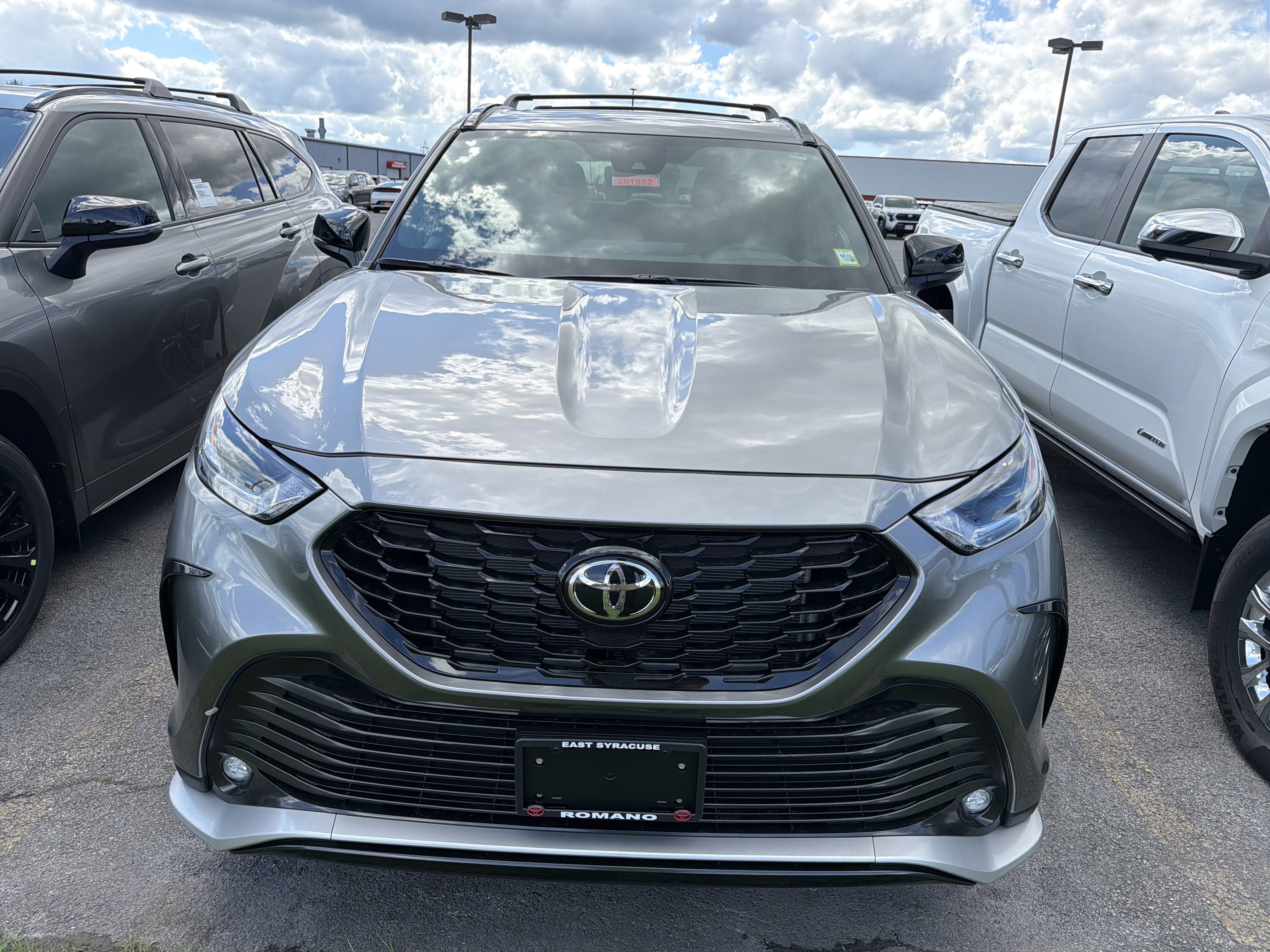 New 2026 Toyota Highlander XSE AWD/4WD image 3