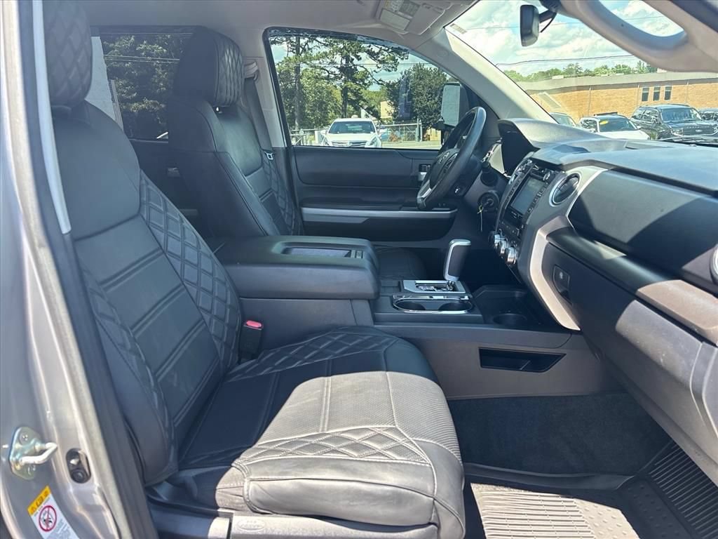 Used 2019 Toyota Tundra SR5 w/ SR5 Upgrade Package AWD/4WD image 12