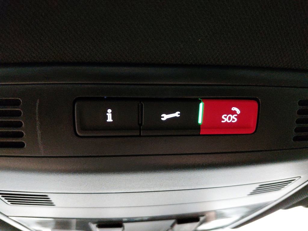 Used 2024 Volkswagen Jetta Sport image 32