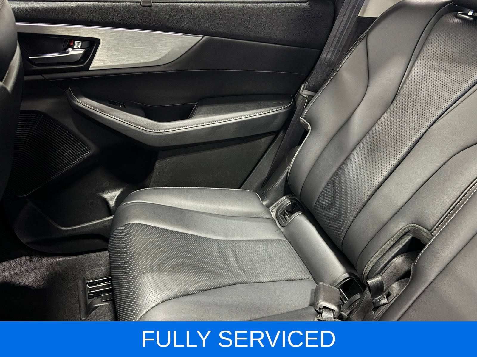 Used 2023 Acura MDX w/ Technology Package AWD/4WD image 29