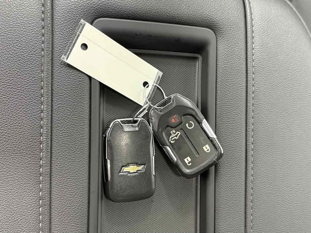Used 2021 Chevrolet Silverado 1500 LTZ image 34