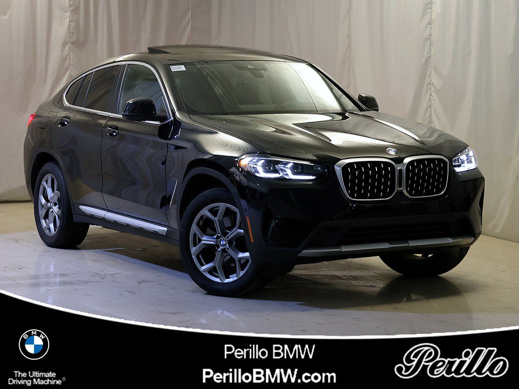 Certified 2025 BMW X4 xDrive30i AWD/4WD image 1