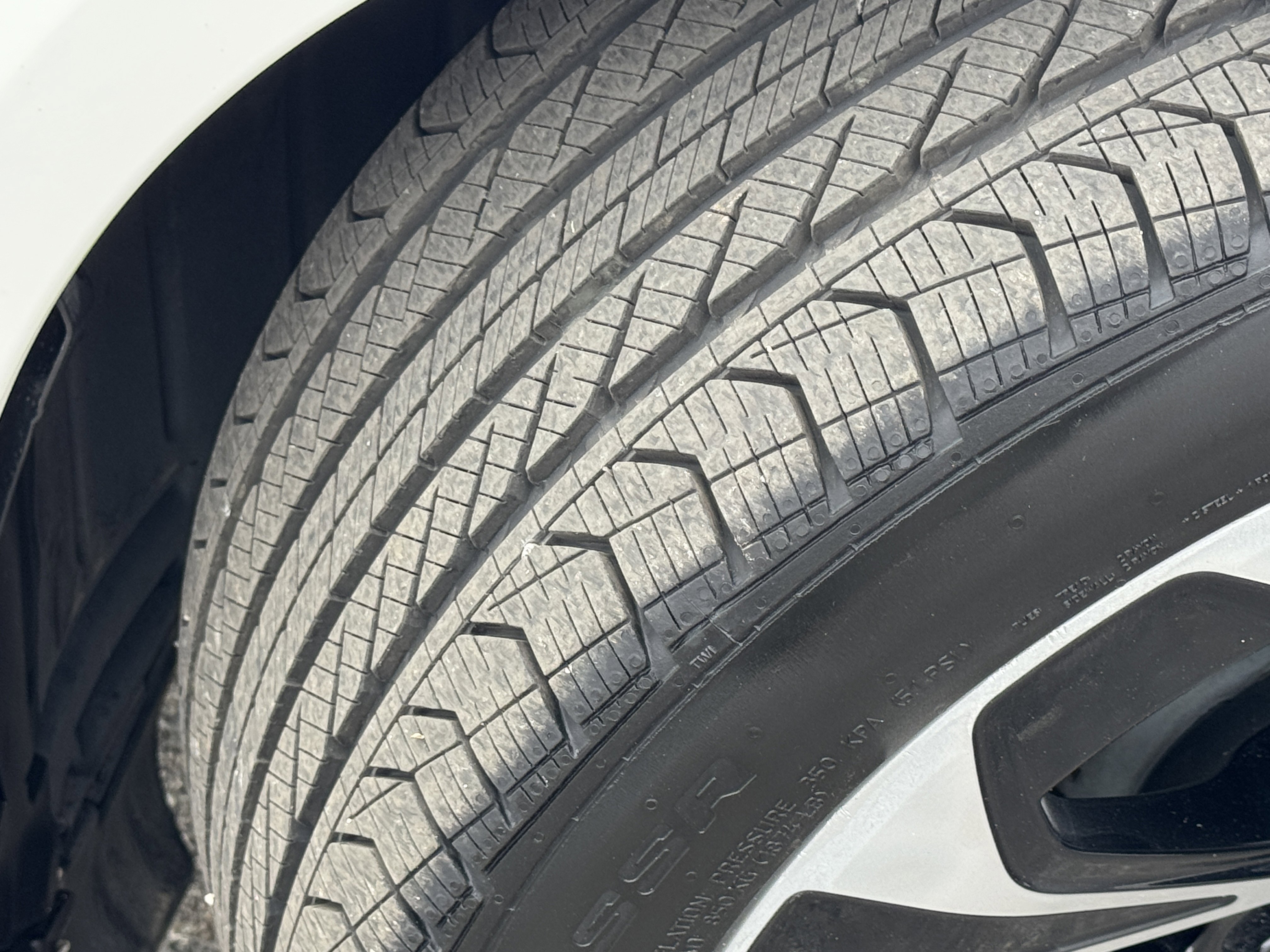 Used 2024 Mercedes-Benz E 350 4MATIC Sedan image 17