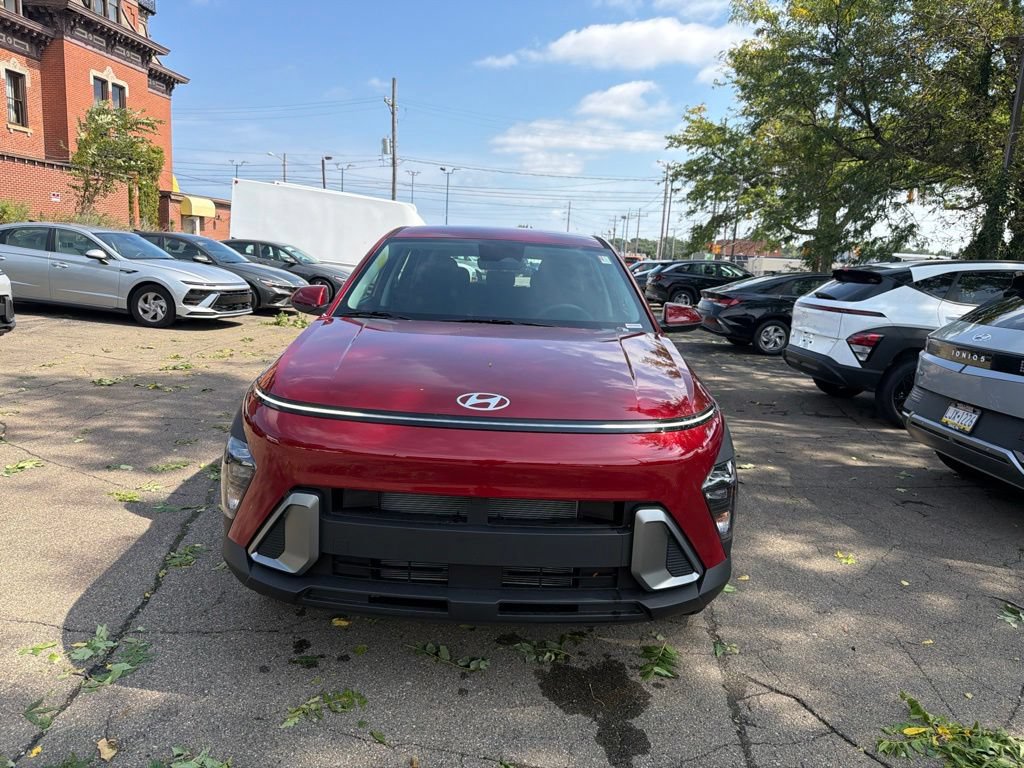 New 2027 Hyundai Kona SE AWD/4WD image 2