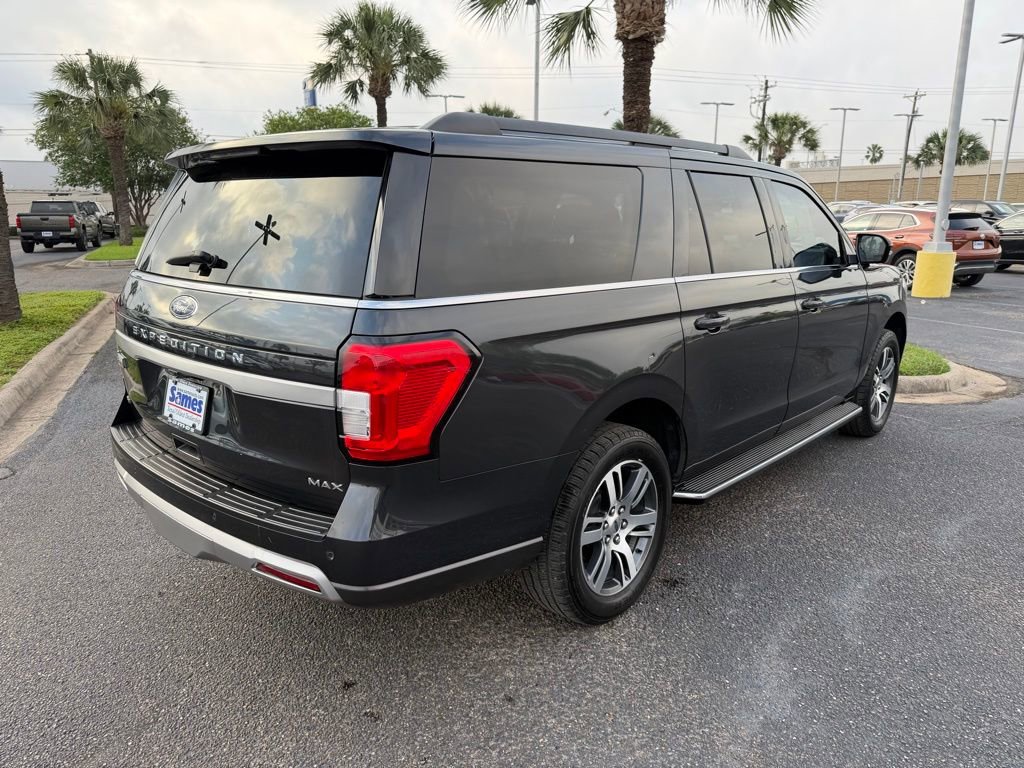 Certified 2022 Ford Expedition Max XLT image 6