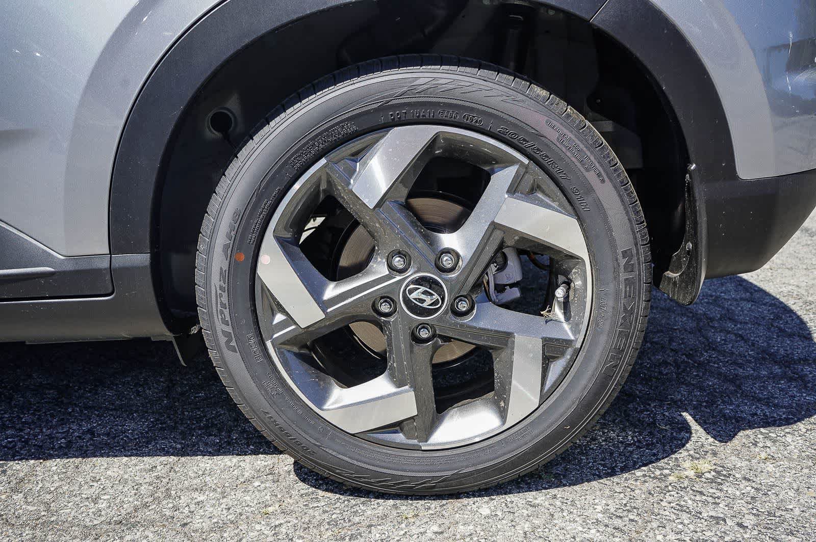 New 2026 Hyundai Venue SEL FWD image 9