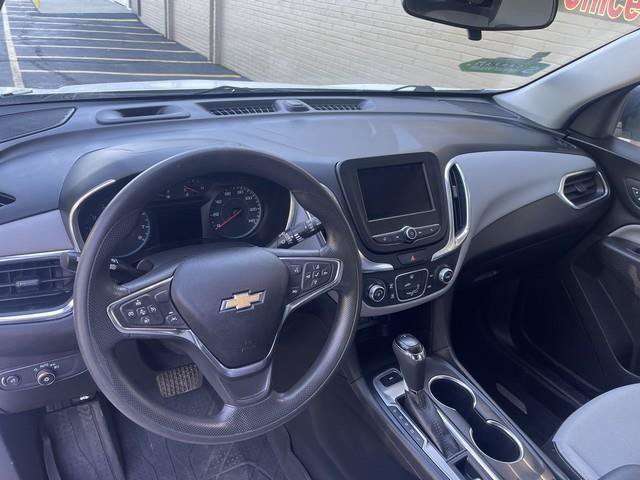 Used 2021 Chevrolet Equinox LS w/ LS Convenience Package AWD/4WD image 10