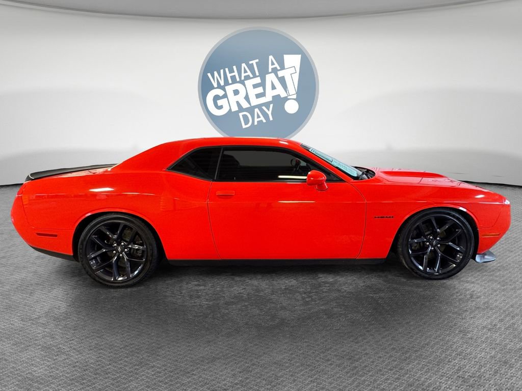 Used 2020 Dodge Challenger R/T w/ Blacktop Package RWD image 2