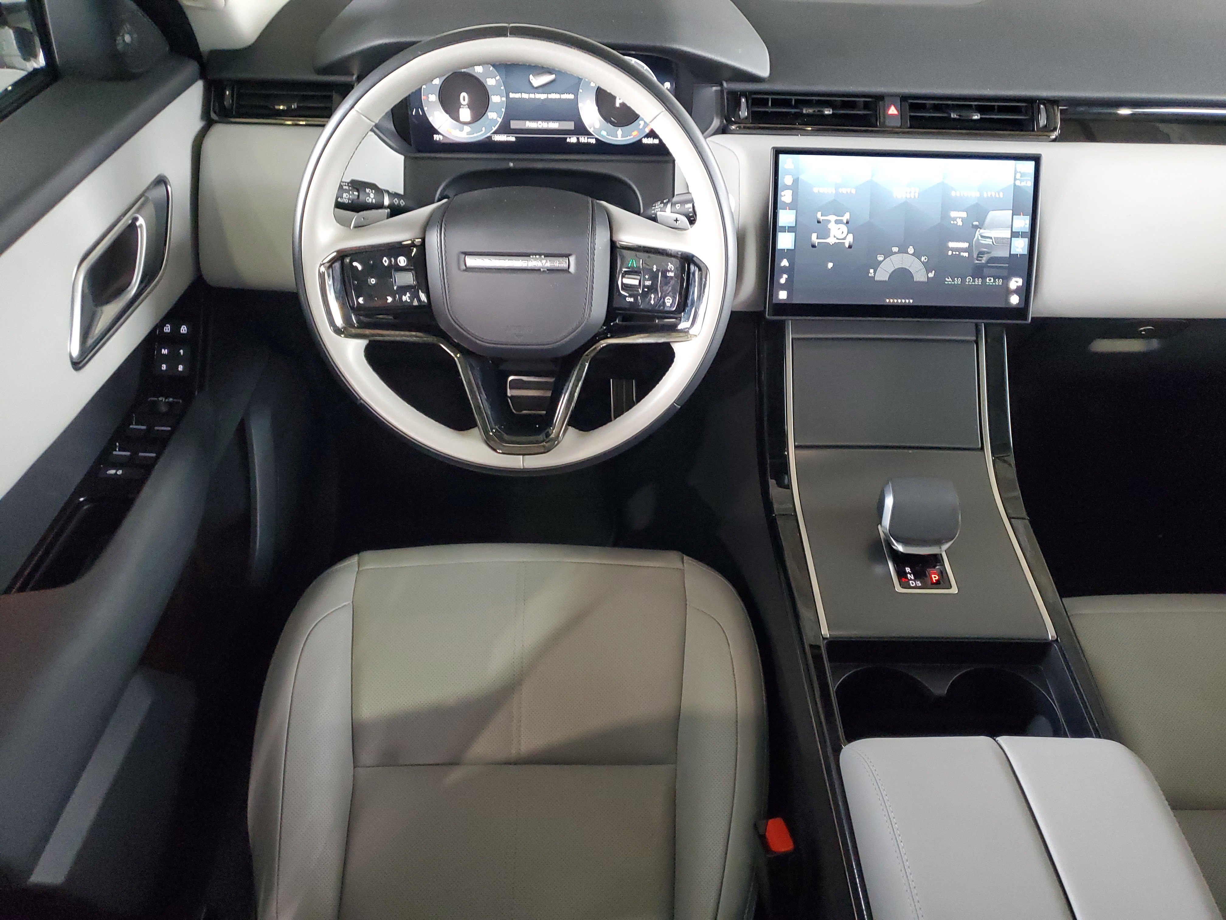 Used 2025 Land Rover Range Rover Velar Dynamic SE AWD/4WD image 12
