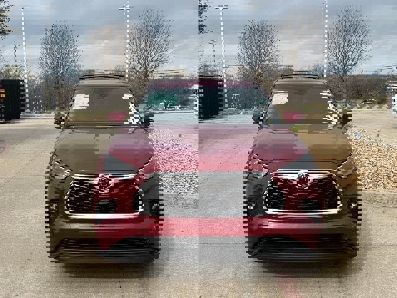 Used 2024 Toyota Highlander LE image 9