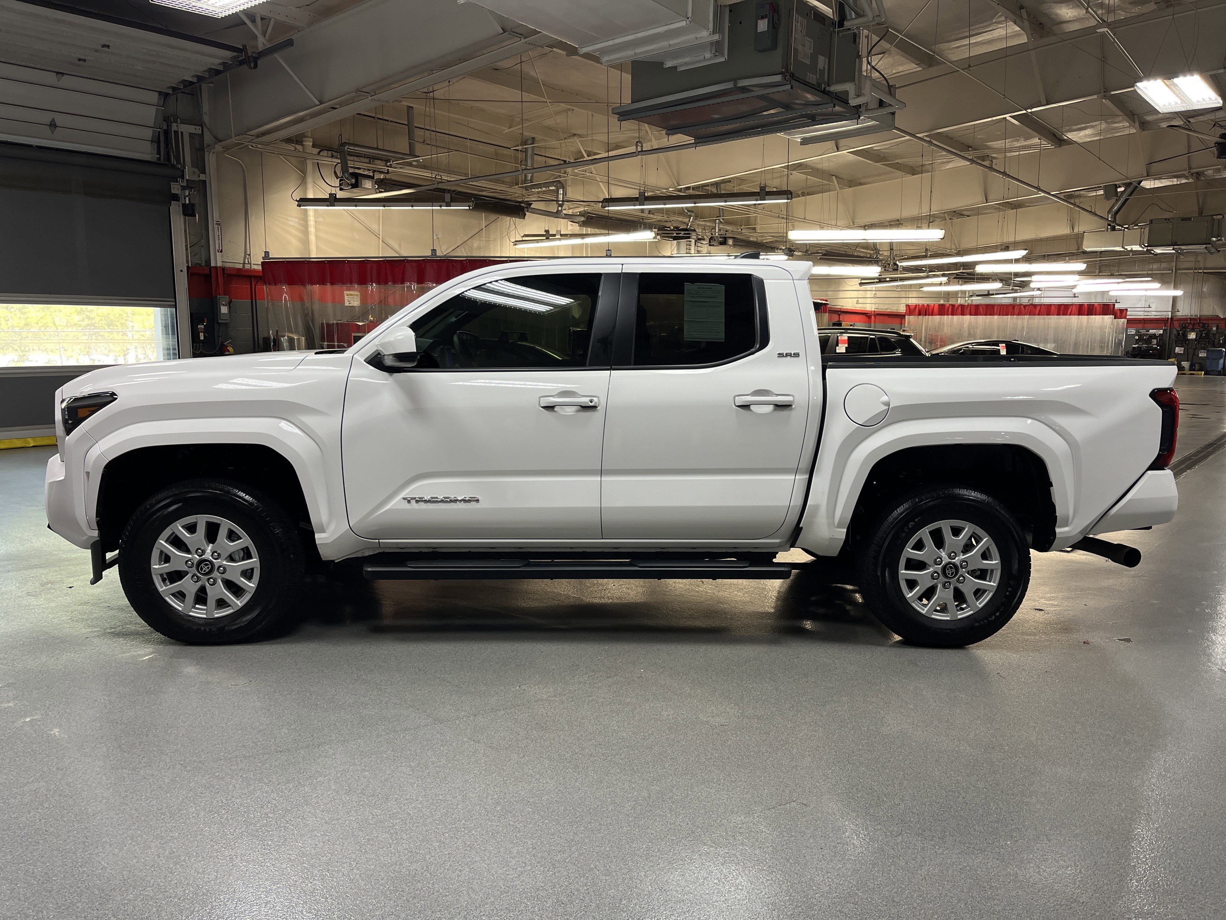 Certified 2024 Toyota Tacoma SR5 image 7