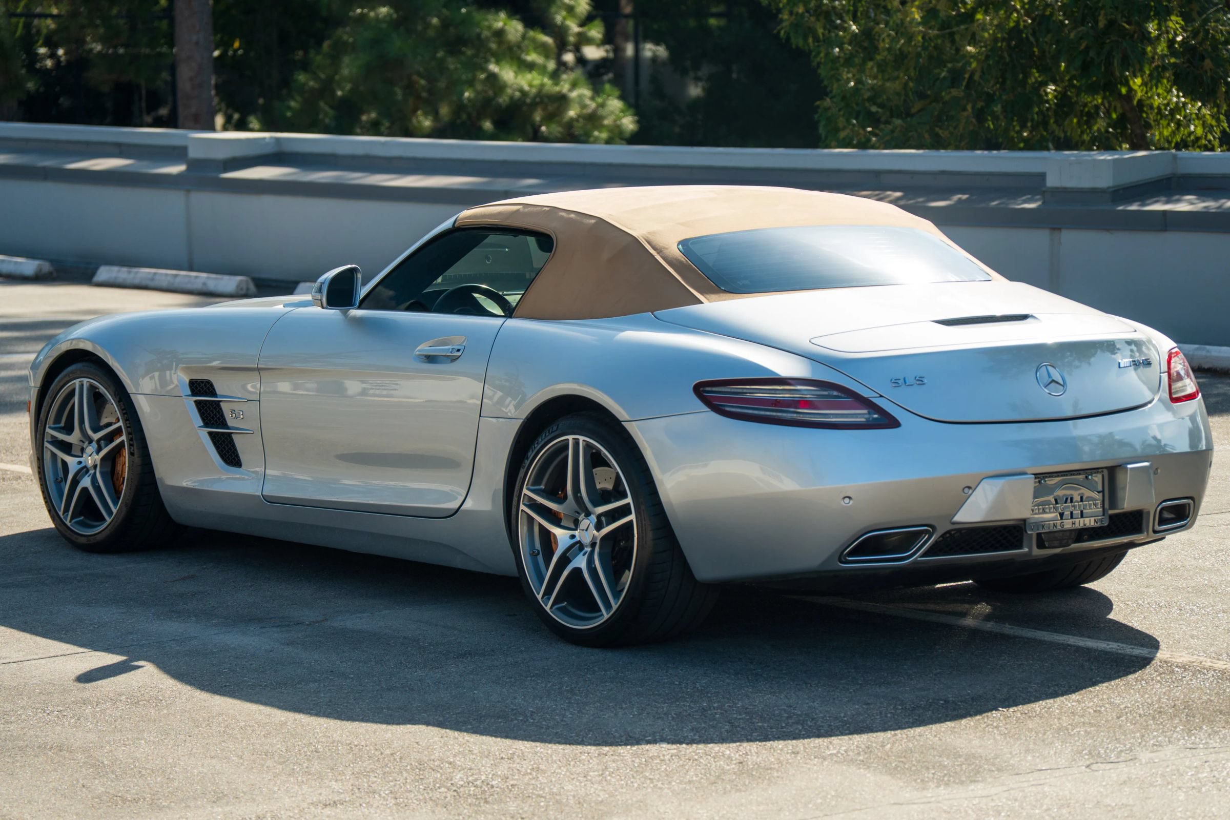 Used 2012 Mercedes-Benz SLS AMG Roadster image 10