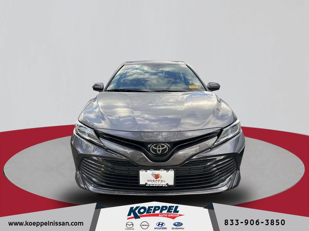 Used 2020 Toyota Camry LE image 2