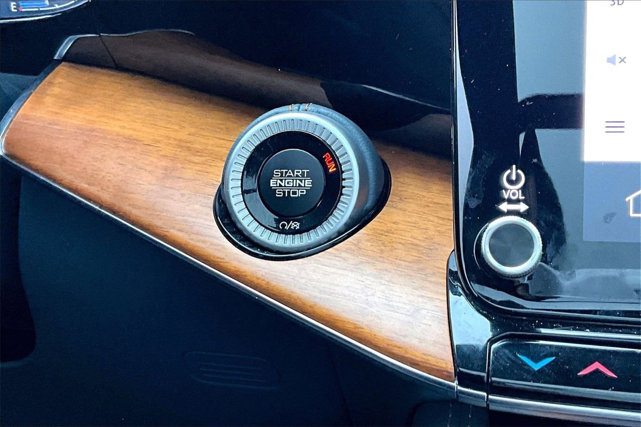 Used 2022 Jeep Grand Wagoneer Series III image 29