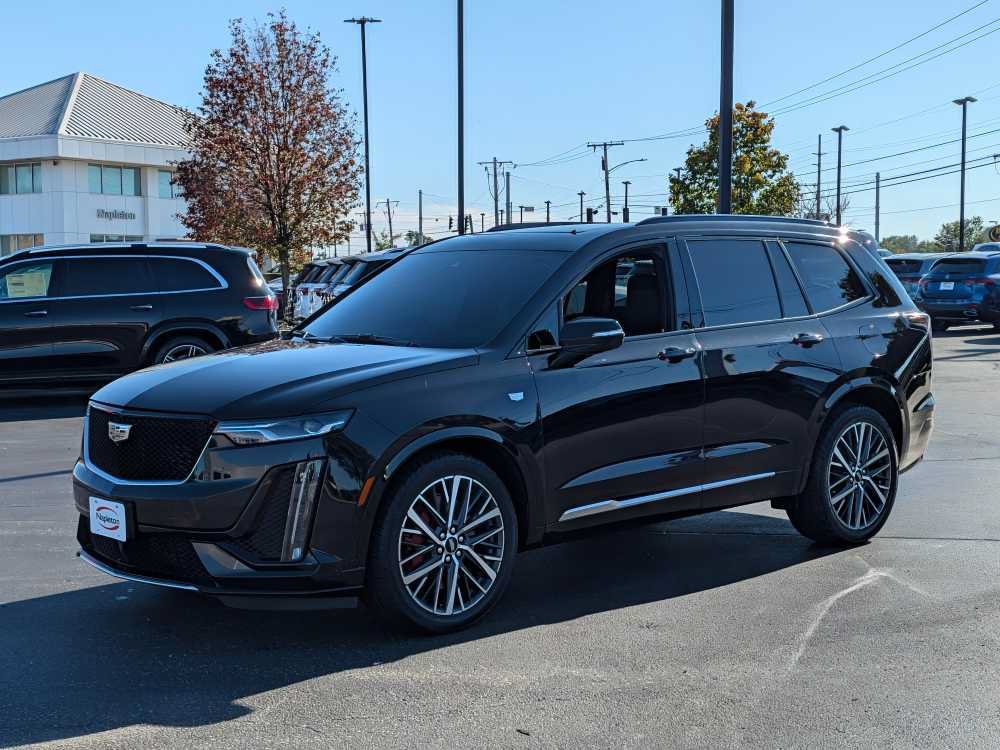 Used 2024 Cadillac XT6 Sport w/ Technology Package AWD/4WD image 3