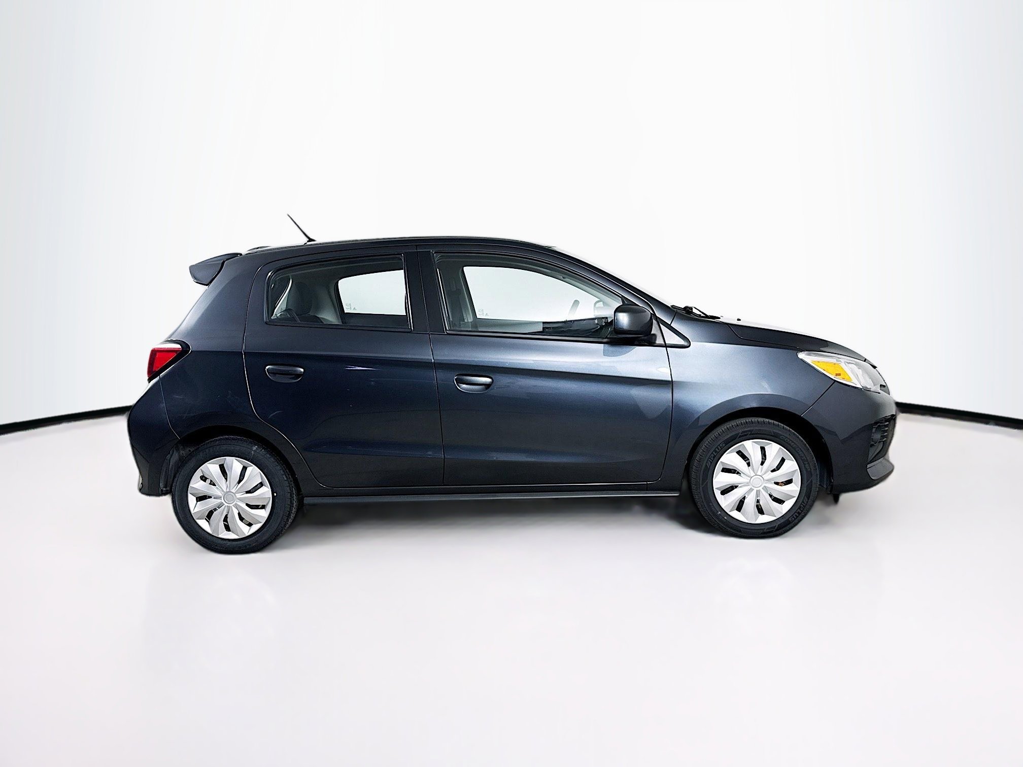Used 2024 Mitsubishi Mirage ES image 2
