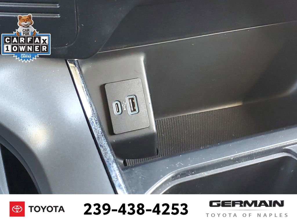 Used 2023 Ford F150 Lightning XLT image 32