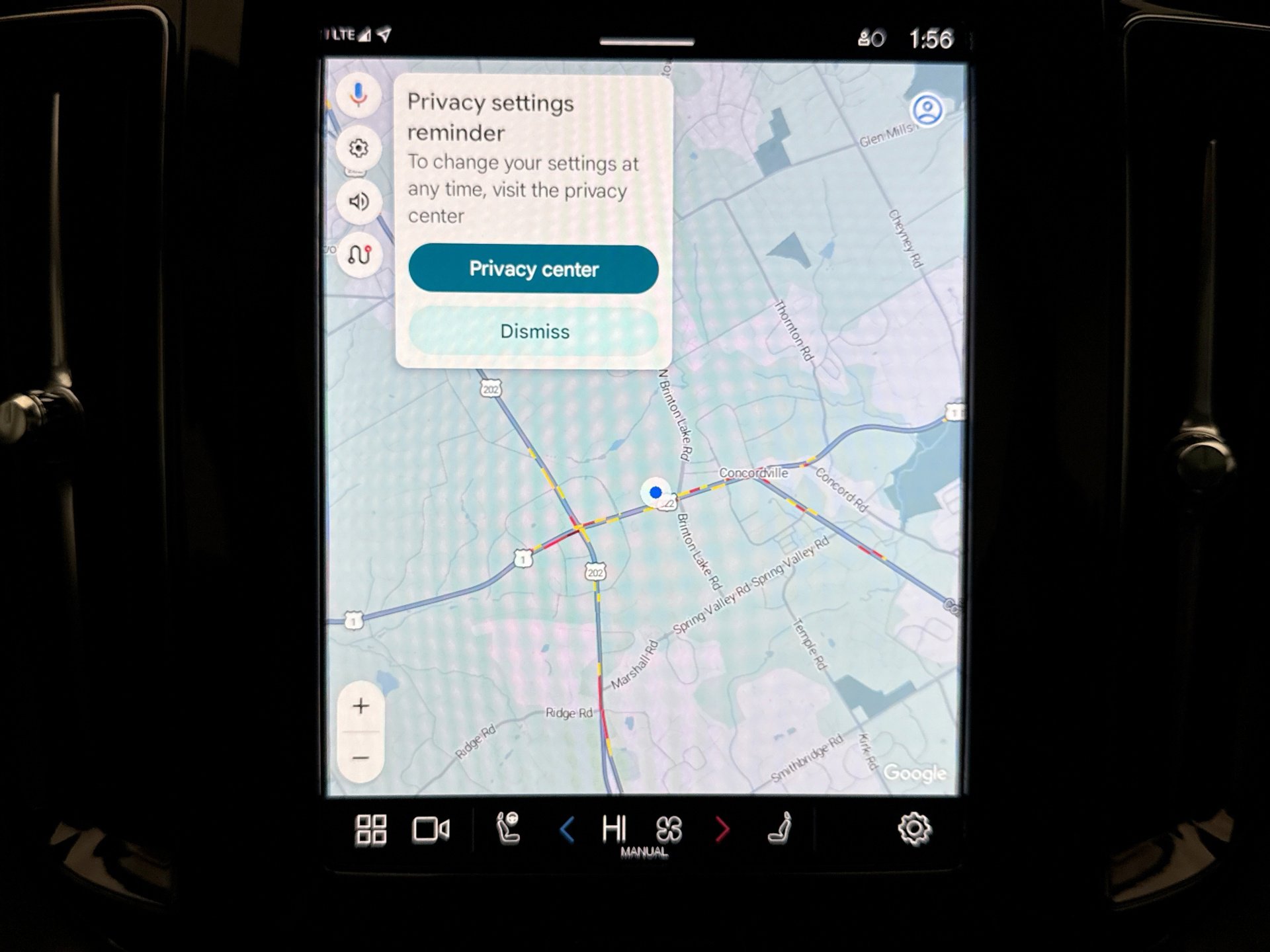 Used 2025 Volvo XC60 B5 Core image 15