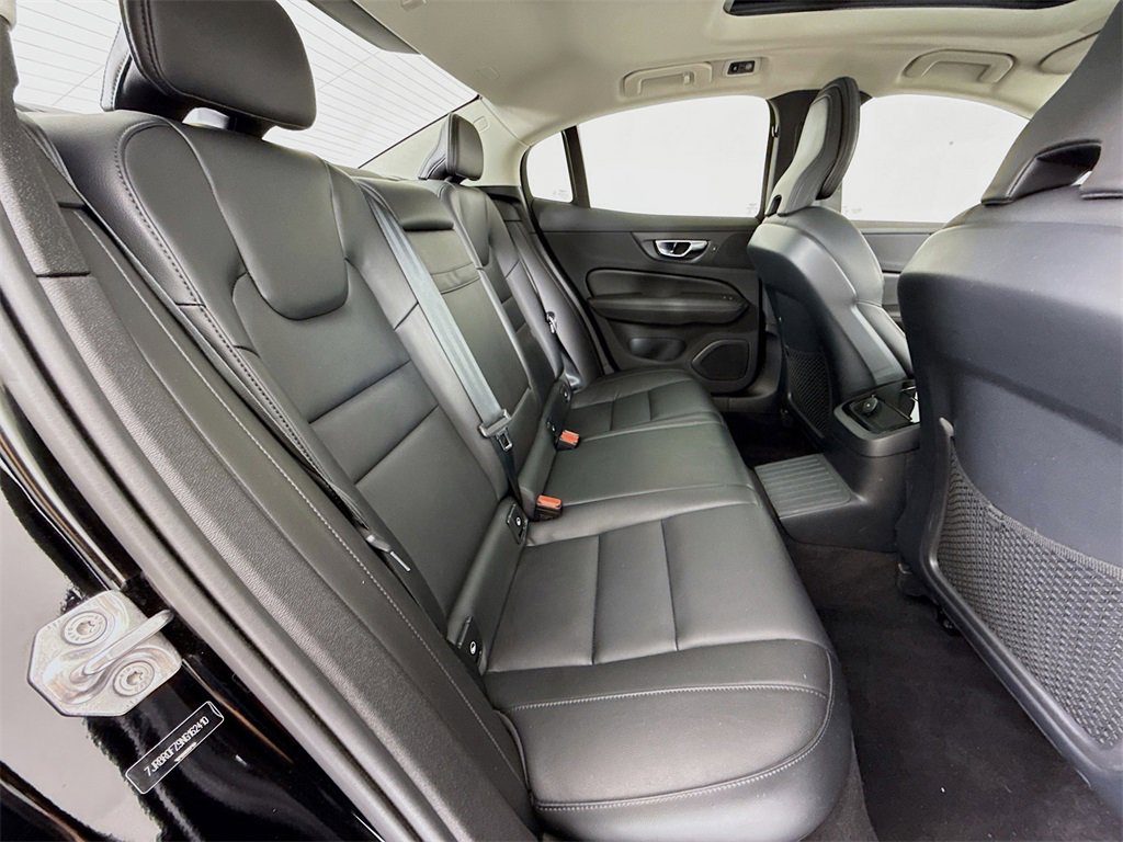 Used 2022 Volvo S60 T8 R-Design Expression w/ Premium Package image 28