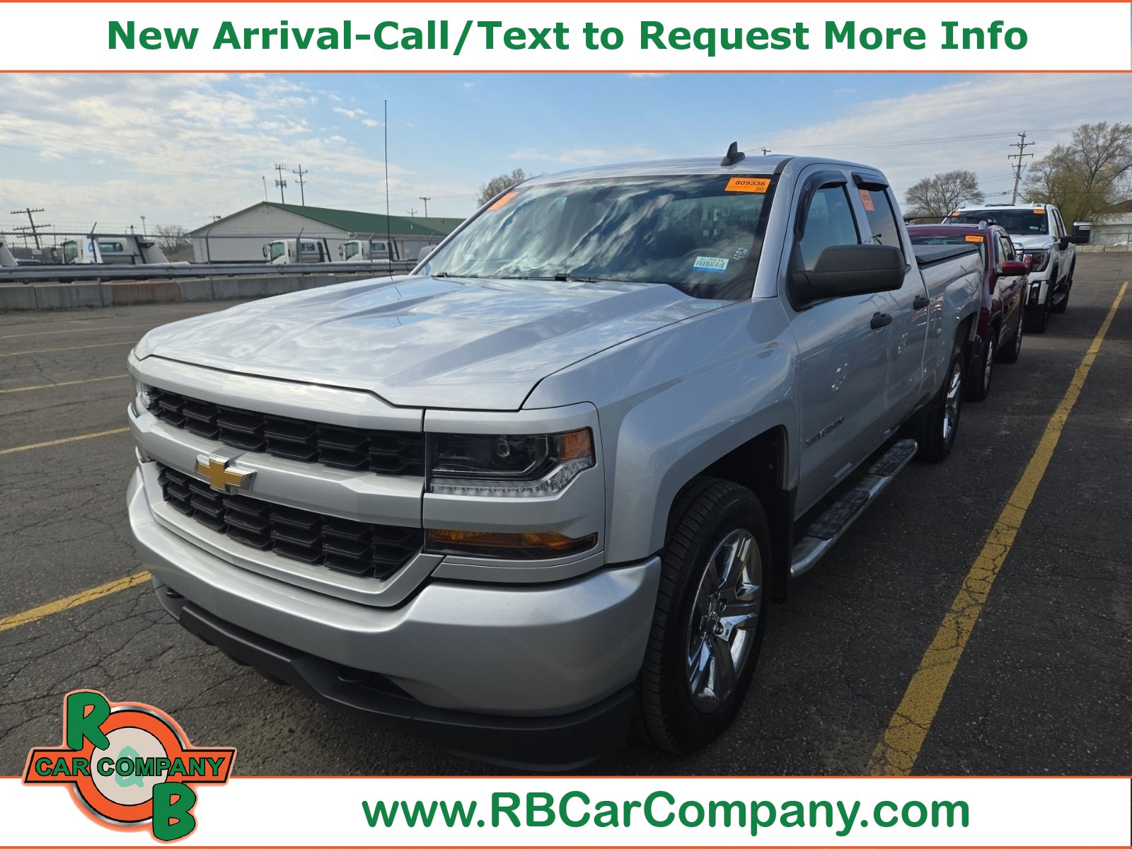Used 2018 Chevrolet Silverado 1500 Custom w/ Custom Value Package AWD/4WD image 1