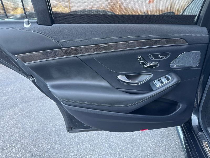 Used 2014 Mercedes-Benz S 550 Sedan image 15