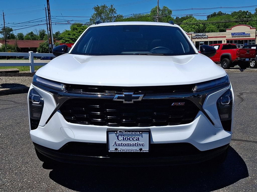Certified 2024 Chevrolet Trax RS w/ Sunroof Package FWD image 5