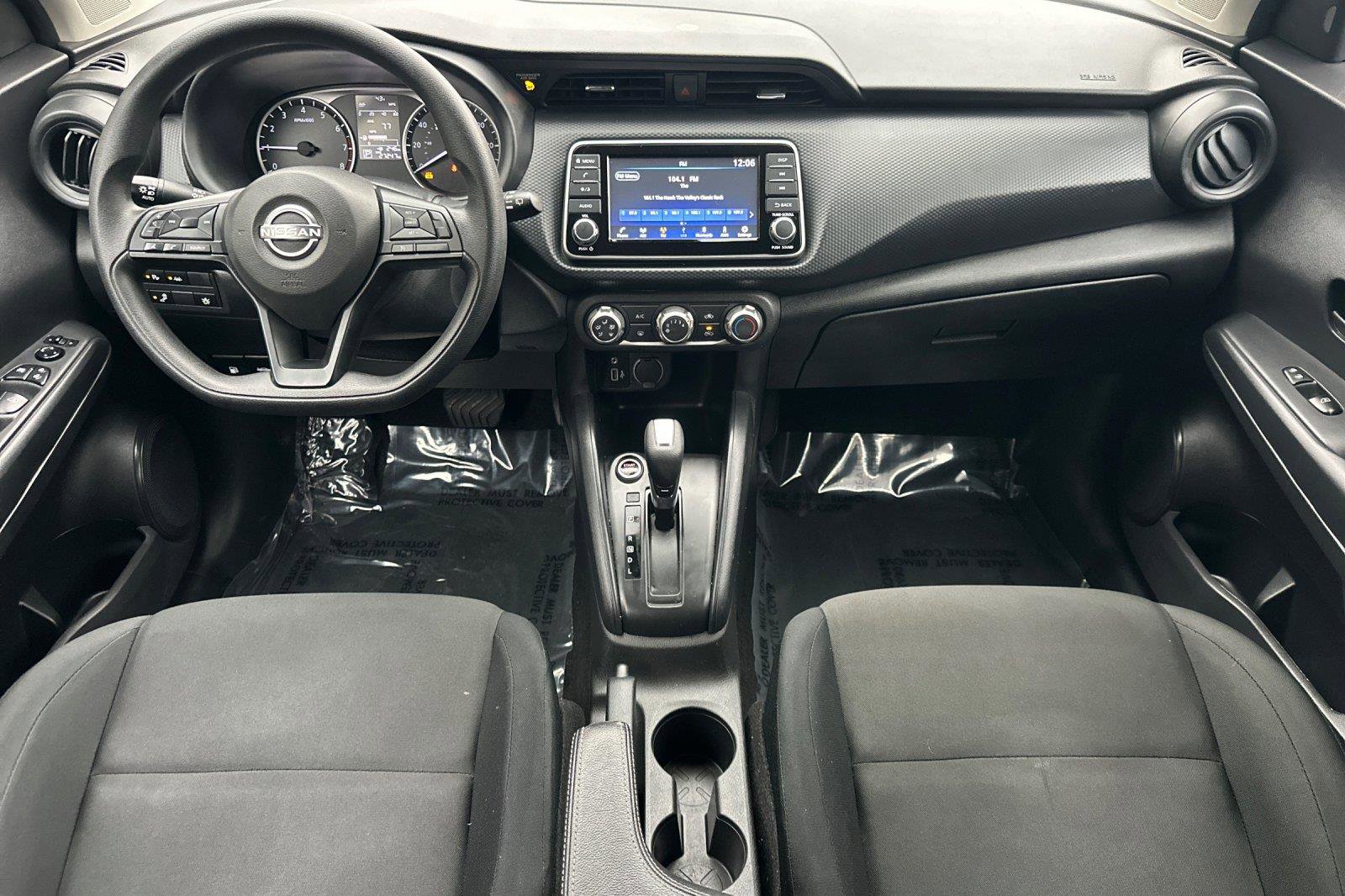 Used 2024 Nissan Kicks S image 9