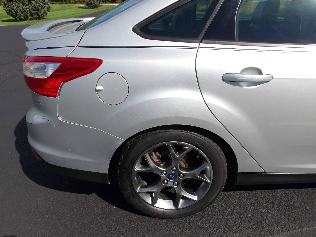 Used 2014 Ford Focus SE w/ Equipment Group 201A FWD image 34