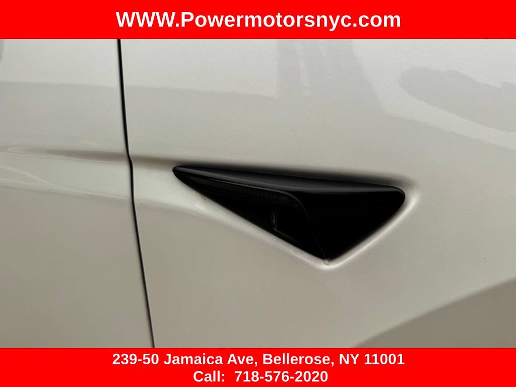 Used 2021 Tesla Model Y Long Range AWD/4WD image 10