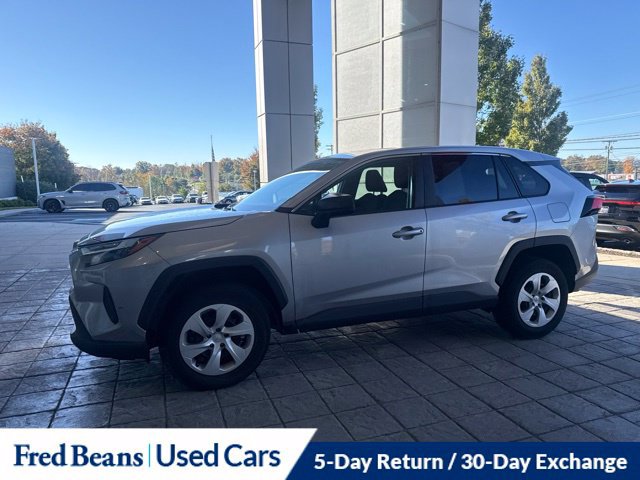 Used 2024 Toyota RAV4 LE AWD/4WD image 24