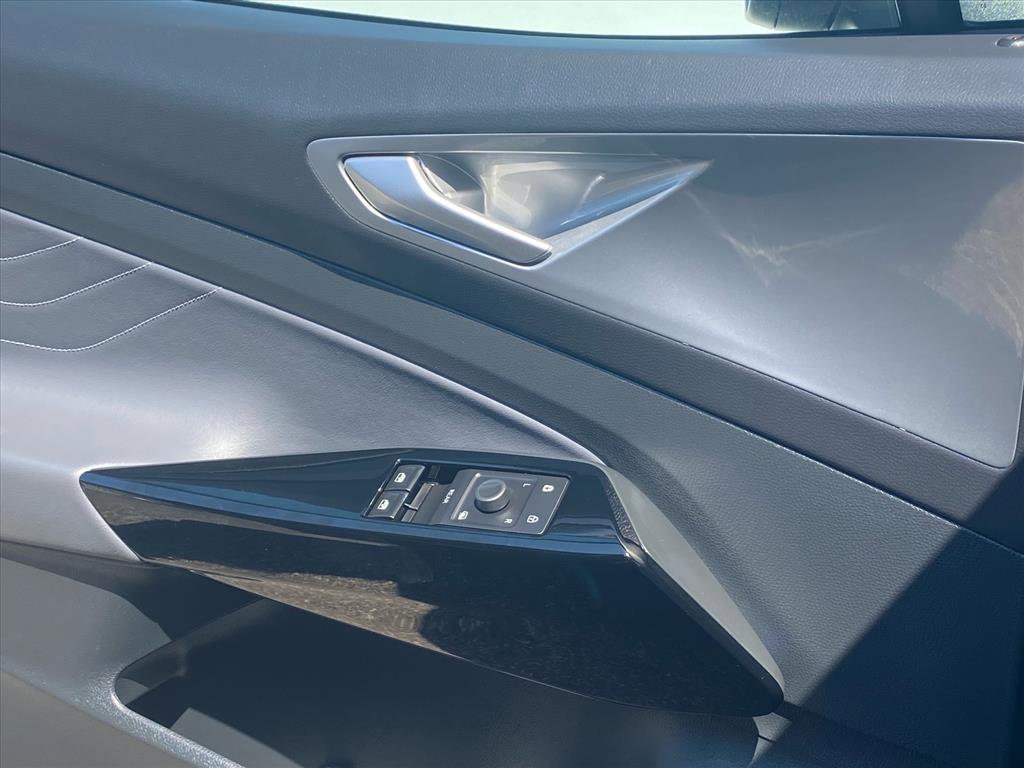 Certified 2023 Volkswagen ID.4 Pro S AWD/4WD image 19