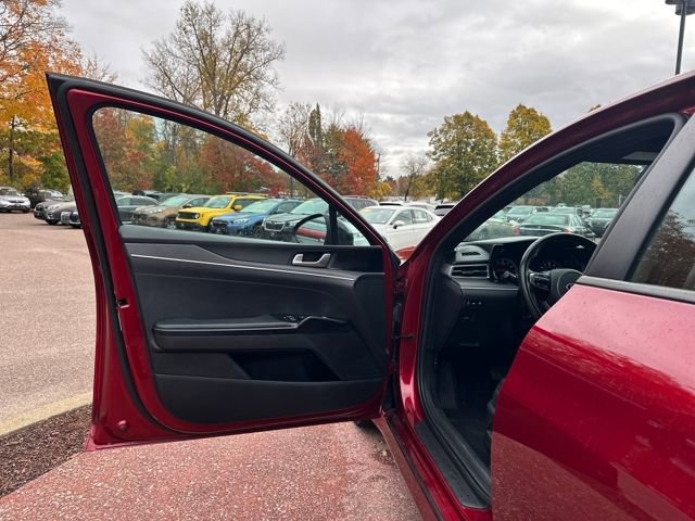 Used 2021 Kia K5 GT-Line image 11