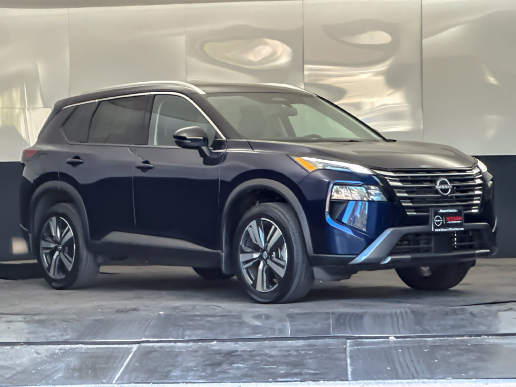 Used 2025 Nissan Rogue SL w/ Tech Package