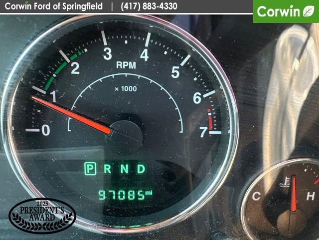 Used 2018 Jeep Wrangler Unlimited Sahara w/ Connectivity Group AWD/4WD image 16