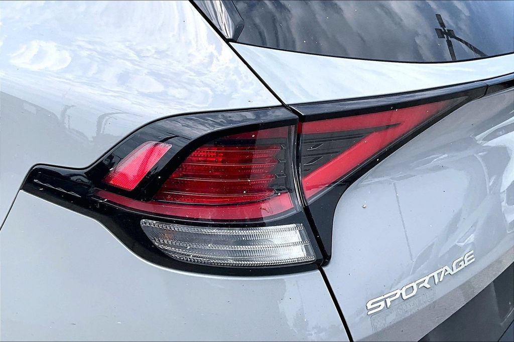 Used 2023 Kia Sportage X-Line AWD/4WD image 40