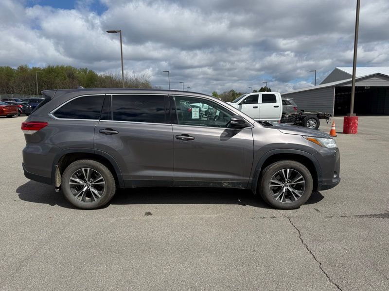 Used 2019 Toyota Highlander Plus image 5